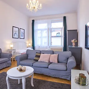 Charles Bridge Premium Residence Praga