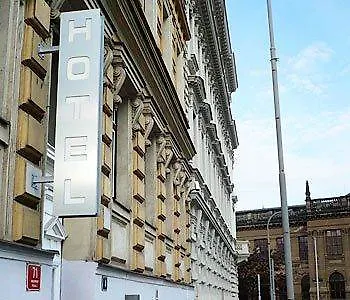 Hotel Royal Plaza Praga Czechy