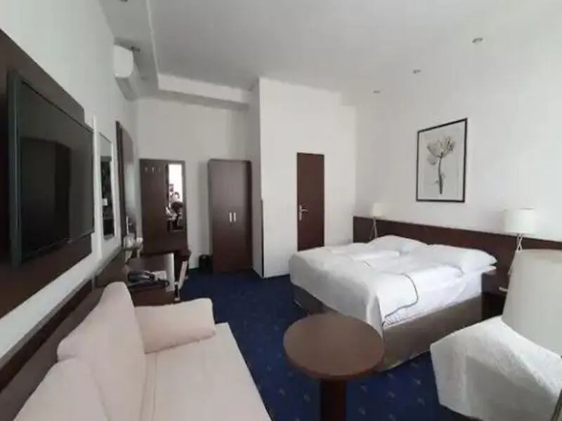 Royal Plaza Hotel Praga República Checa